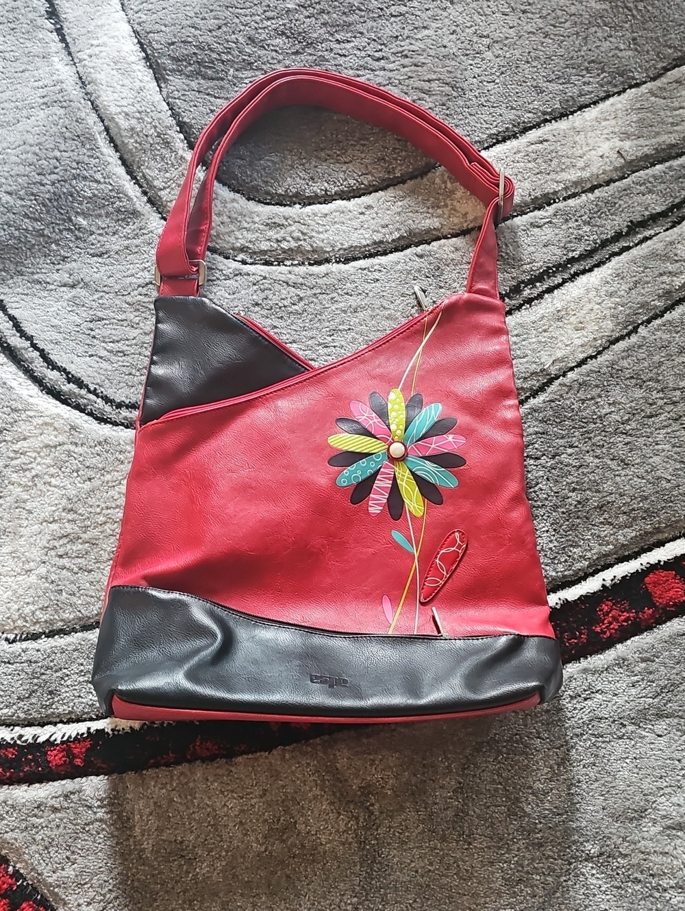 ESPE Vegan Leather Red Black Floral Applique Shoulder Bag Purse